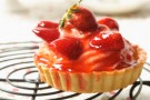 Crostatine con crema al philadelphia e fragole