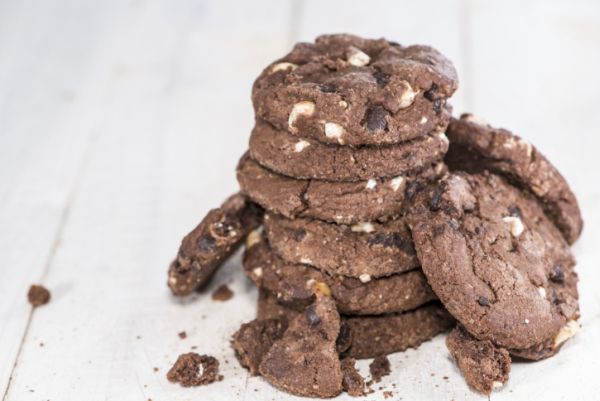 Biscotti cioccolato fondente nocciole