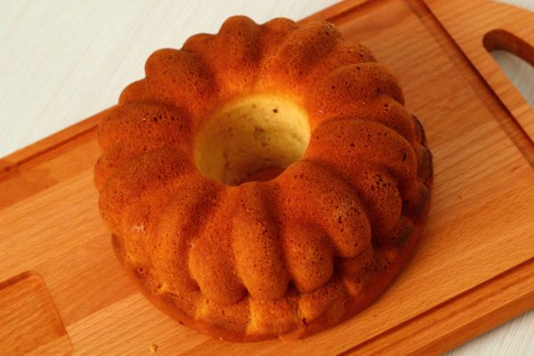 Ciambella integrale alle carote e mele