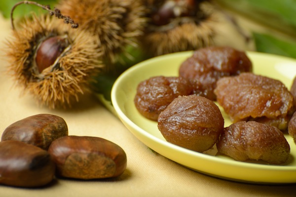 pan d spezie con semifreddo di castagne, castagne