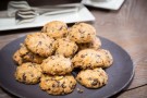 Biscotti al cocco con gocce di cioccolato