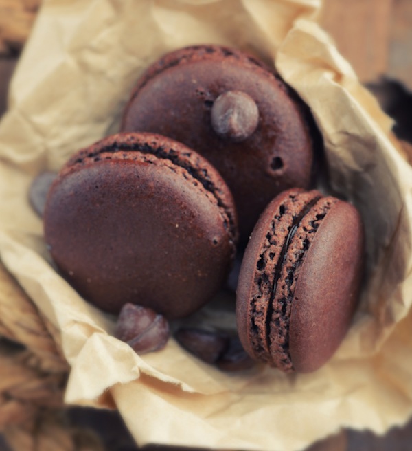 macaron al cioccolato, crema al caffè