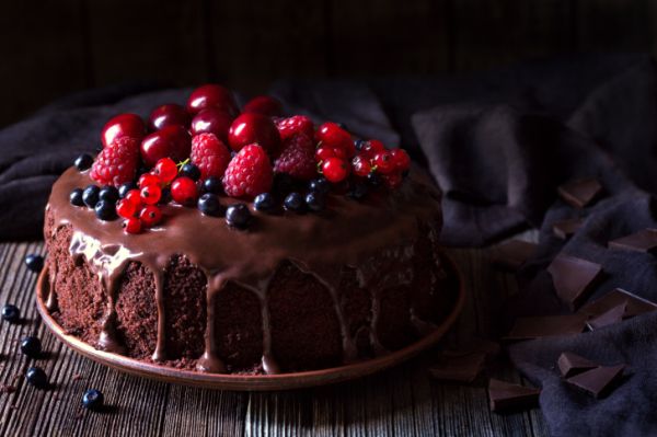 Torta con il cioccolato della uova di Pasqua Bimby