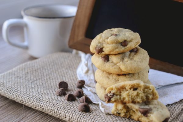 Biscotti al farro e gocce di cioccolato