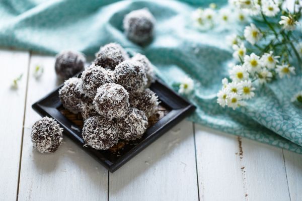 Palline ai datteri e cocco