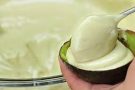 Gelato all’avocado e fragole (VIDEO)