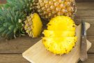 Sorbetto all’ananas, la ricetta estiva