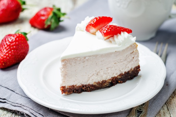 torta morbida con le fragole, torta con le fragole