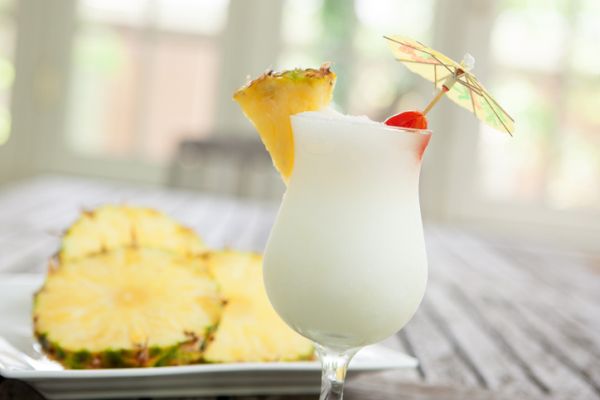 Piña colada milk shake