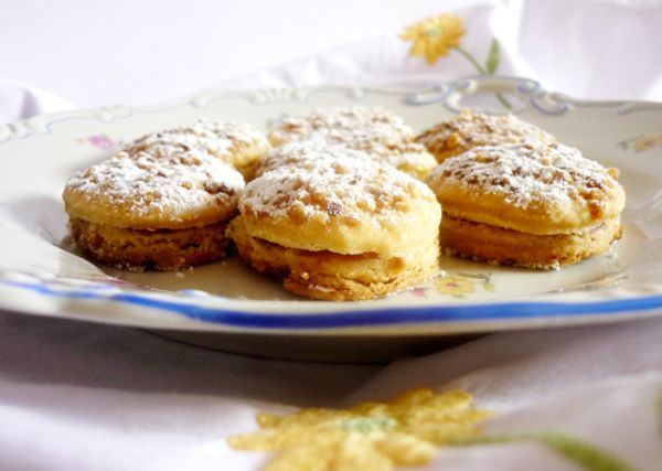 Biscotti fichi secchi e noci