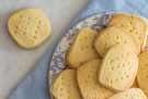 Shortbread al limone con la glassa