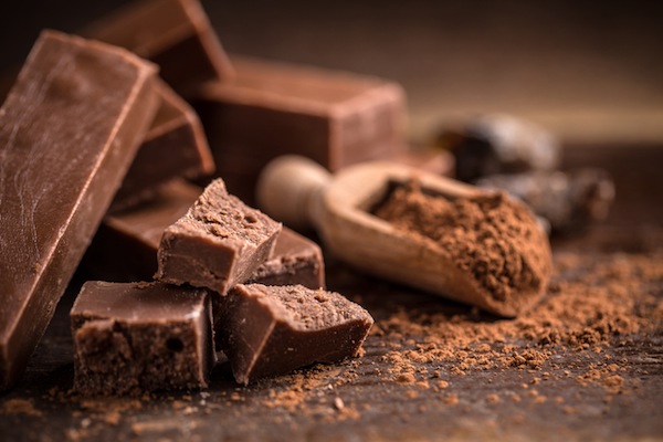 , pasta sfoglia, cioccolato, San Valentino, cioccolatini al fondente , mascarpone Sfoglie di cioccolato con crema di ricotta , cioccolato,