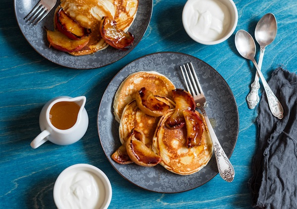 pancake con le mele caramellate, pancake