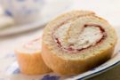 Rotolo dolce con pistacchio e amarene Rotolo dolce con pistacchio e amarene