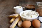 Tiramisù con mascarpone e con pere Tiramisù con mascarpone e con pere