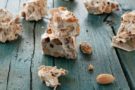 Rotolo croccante con torrone