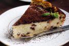 Torta di ricotta cremosa, ecco il mix tra arancia e cioccolato Torta di ricotta cremosa, ecco il mix tra arancia e cioccolato
