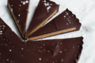Disco di cioccolato ripieno di burro d’arachidi Disco di cioccolato ripieno di burro d’arachidi