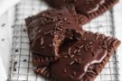 Crostate al doppio cioccolato (Pop Tarts) Crostate al doppio cioccolato (Pop Tarts)