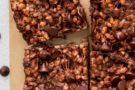 Quadrotti croccanti di riso soffiato e cioccolato